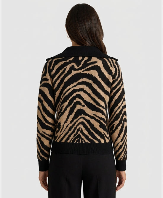 
Printed Sweater w/ Zip Up in BLACK/BEIGE view 2